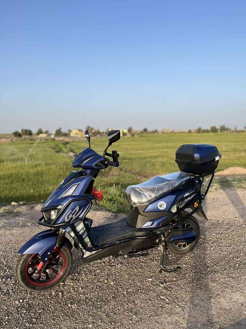 السلام عليكم دراجه شحن للبيع او مراوس شركة الفهد 6بطاريات ماشية (200kmفقط) مواصفاته مثبت سرعه نضام (R)ونضام (P) اربع سرعات كاملة مناقصه اي شي مراوس بدراجة بانزين شعندك نزل بالتعاليق واني أراسلك سعرها 980 الف وبيها مجال قليل مكاني الرمادي الصوفية شارع 40 رقم الهاتف ***********
