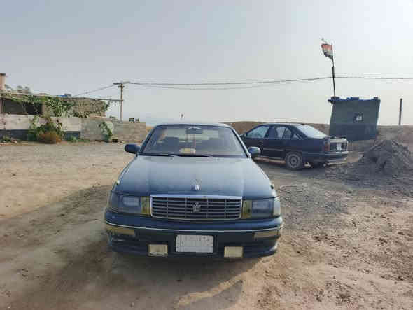 السلام عليكم بطه رقم بصره الماني تبريد ثلج سياره جديده كير محرك ملكه جديد لايت زنون صدر جديد كهربائيّة كلها شقاله السعر 33 رقم الهاتف ***********
