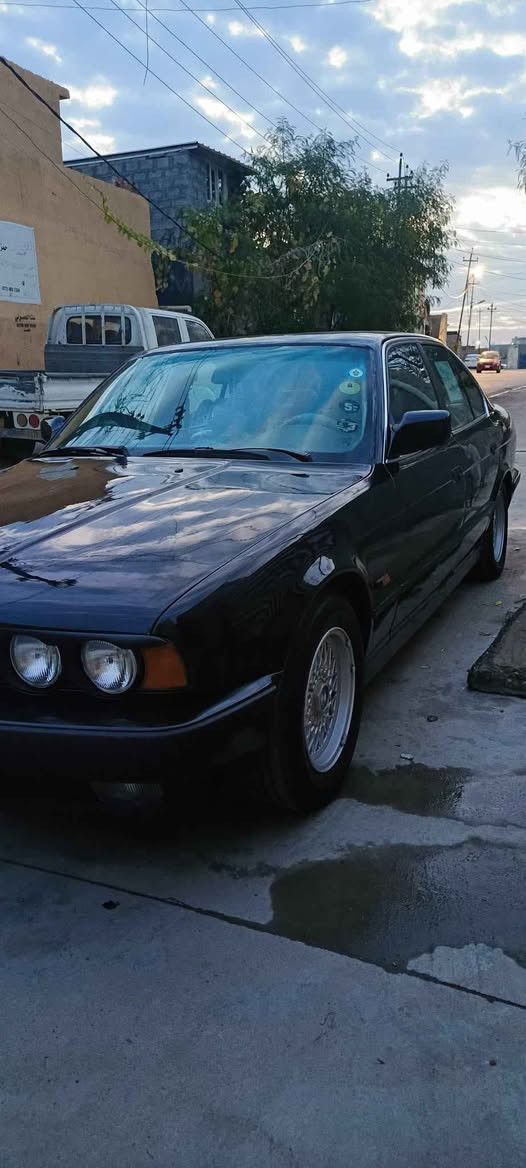 بيئم حجم535  رقم كركوك شرط التحويل  صبغ عام جماليه بدون ضربه داخل جلد كير محرك شرط تخم تاير تبريد تدفئه شغال سياره جاهزة مابيه نقص السعر 55 وبي مجال العنوان كركوك رقم الهاتف *********** بيع او مراوس Singapore
