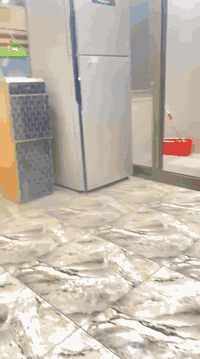 ثلاجه هيتاشي اخذتها ب٧ ورقات حجم ٢٠ وارؤدها ب٥٠٠ بغداد سيديه ٠٧٧١٥٢٧٥٥...