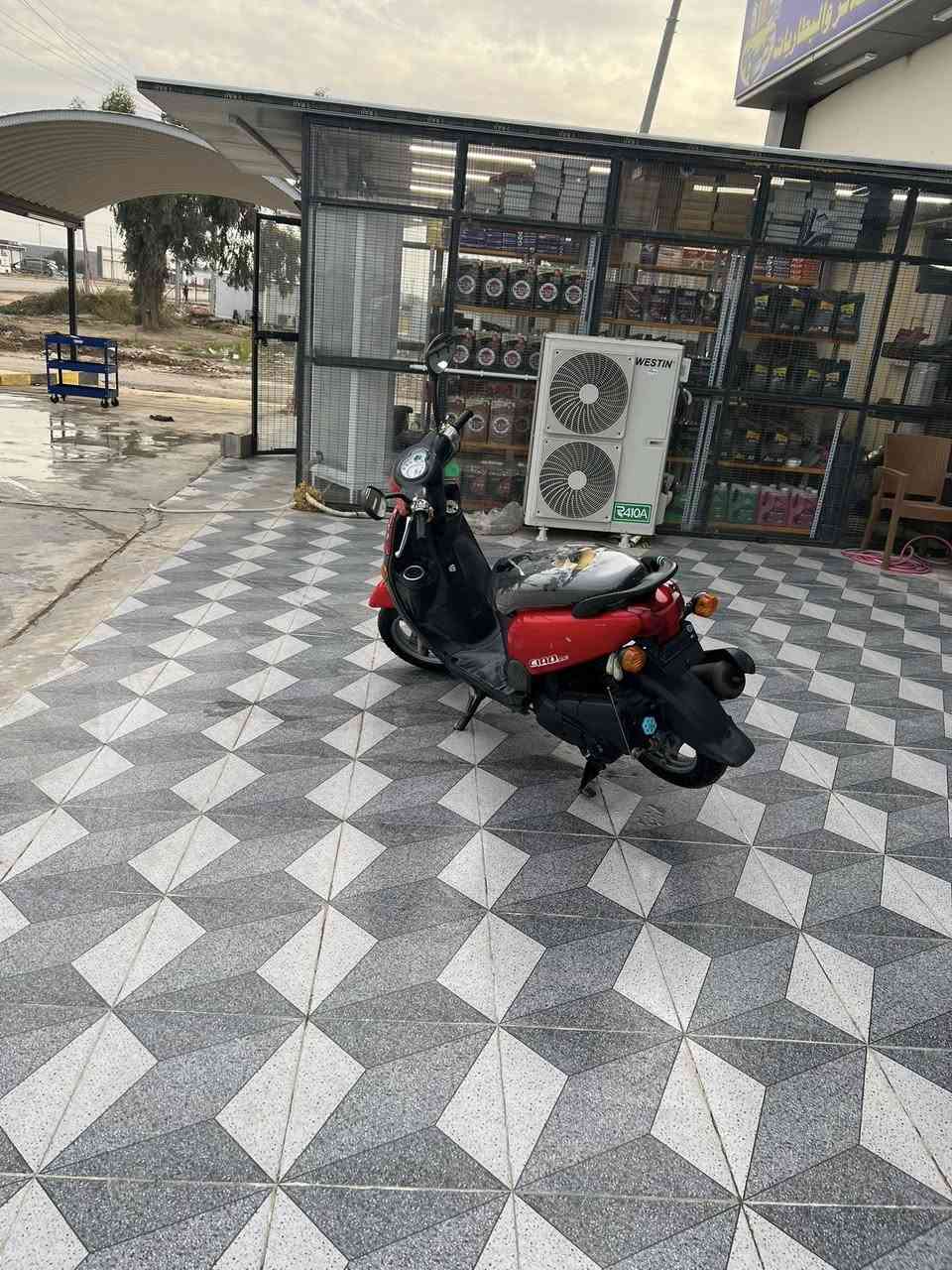 البيع دراجة فله 2010  الرقم ***********
***********
