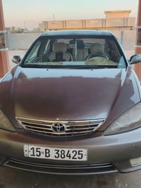 كامري 2005 رقم انكليزي انبار مصبوغه حزام بدون ضربه او تبديل محرك لا تن...