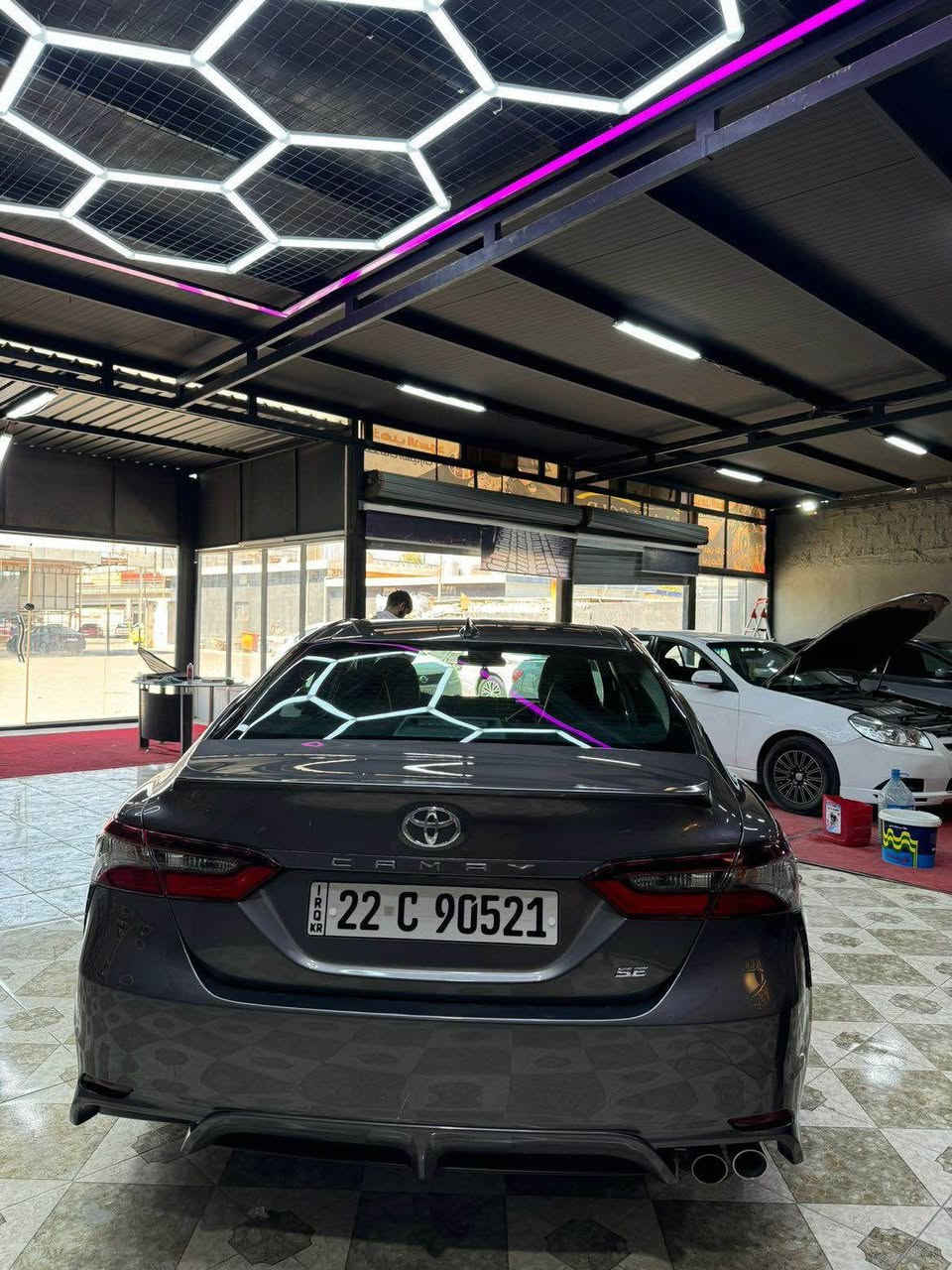 السلام عليكم للبيع كامري 2023 SE ماشية ٦٥ الف ميل مرقمة اربيل جاهزة +دفتر بنزين شرط تحويل وغرامات صور حادث موجود بل منشور جاملخ سايق صبغ + ربع باب صبغ فقط بدون ايربك بدون دوخال بدون شاصي سيارة نظيفة كلش دينار مصرف مابيها فقط بيع بدون مرواس
مكان سيارة كركوك السعر 215$ وبي مجال بسيط جدا للشراي 
للستفسار (***********)
0️⃣7️⃣7️⃣0️⃣3️⃣1️⃣3️⃣9️⃣0️⃣6️⃣0️⃣ كركوك, العراق
