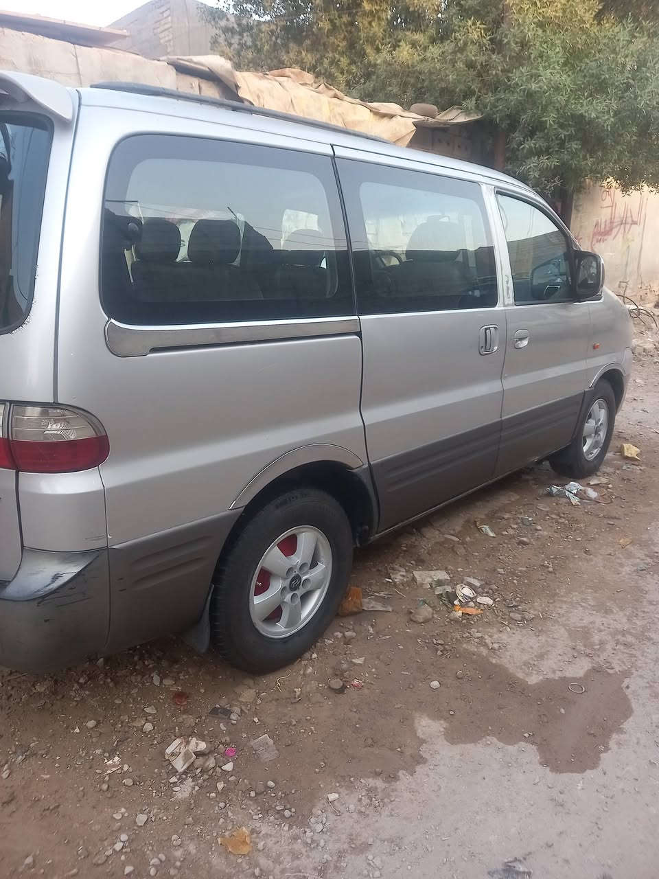 سلام عليكم.ستاركس.خصوصي.2007.
رقم نكليزي (بغداد) بسمي
مكينه بيها تبخير قليل
بيها فطر بشاصي قليل
مكفوله من الضرر
سعر تصل وبيك خير وتدلل
***********
مكاني بغداد
