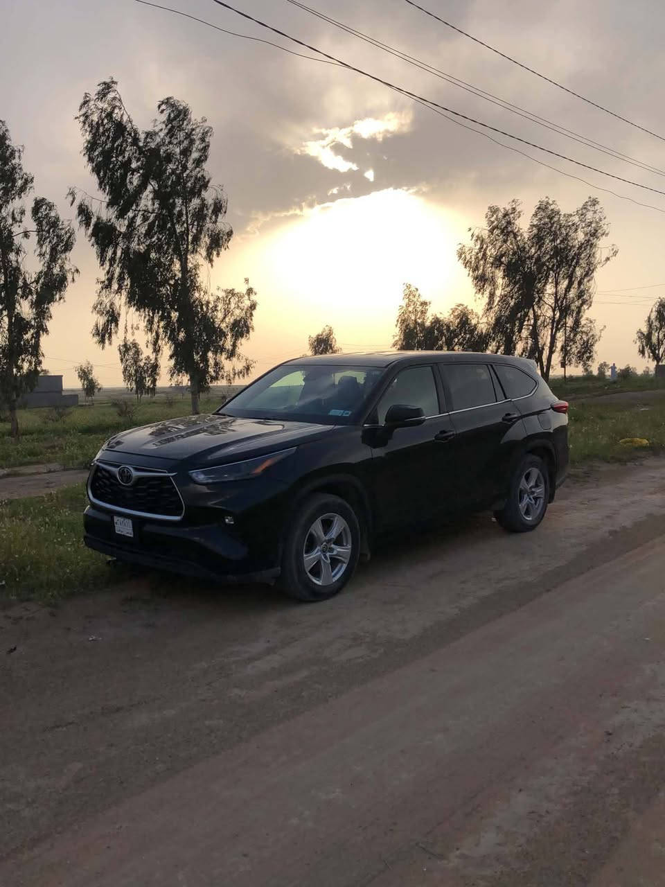 هايلندر موديل 2023 تاريخ صنع23/10 مواصفات LE.  بصمه تشغيل عن بعد رادر خلفي امامي جانبي حادثها جانبي قطعتين بيها صار شخوط ملحاظات يعني ماشيه 45الف ميل قابل زياده
السعر 275 منفيس حره
او مرواس بكامري حديث ابيض فول موديل22 فوك


**إذا كنت صاحب هذا الإعلان وتريد حذفه لأي سبب، رجاءا أرسل رسالة إلى الدعم الفني**