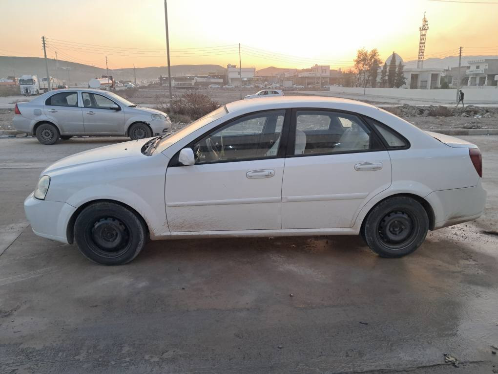 شوفرليت اوبترا  ٢٠١١ كير عادي  پارچەک و نیو بۆیاغ  ٦ وەرەقە غەرامە لەسەرە لی کەم دەکریتوە سیارەکی زۆر خاوینە چوار تایەی نویە داخلی نەگرتیە ژمارەی مۆبایل *********** سعر ٧٠ وەرەقەو مجالیکی زۆرر کەم دوای بینین اكر, نينوى
