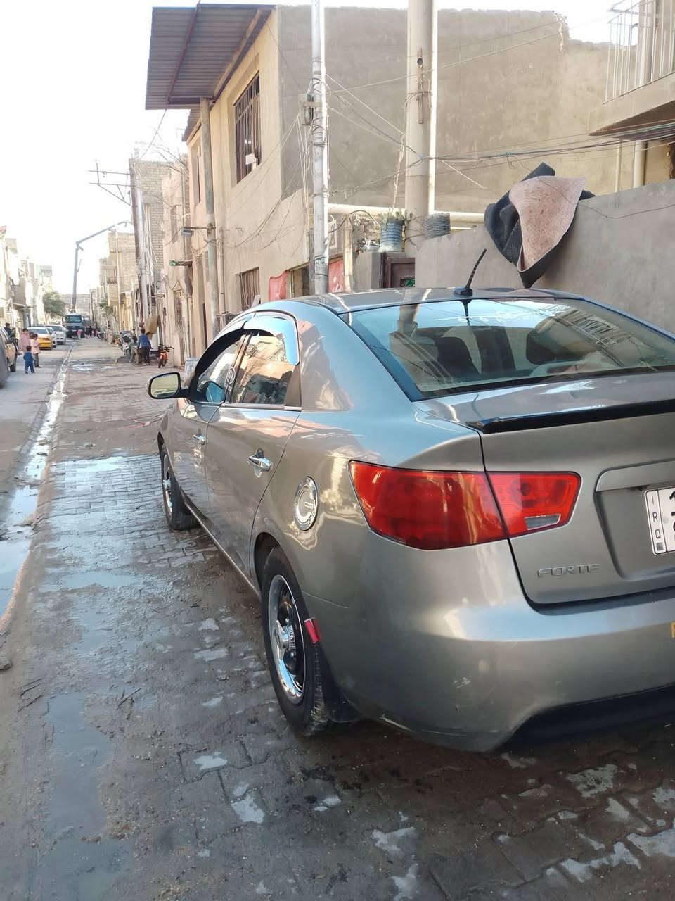 السلام عليكم سياره فورتي موديل 2010 للبيع وارد امريكي سياره كلهه ليبل واحد مصبوغه حزام للجماليه كير محرك جدد تخم تاير جديد صدر امامي خفي جديد سياره جاهز مابيها نقص تحول جديد هزه جديده سياره مابيها نقص مكفوله من السريع والتبديل مصبوغه حزام بسبب الجرائد السعر 83 بيهه مجال بصيط العنوان المنصور سامع اللقاء اسياره احلى من الصور الرقم ***********
