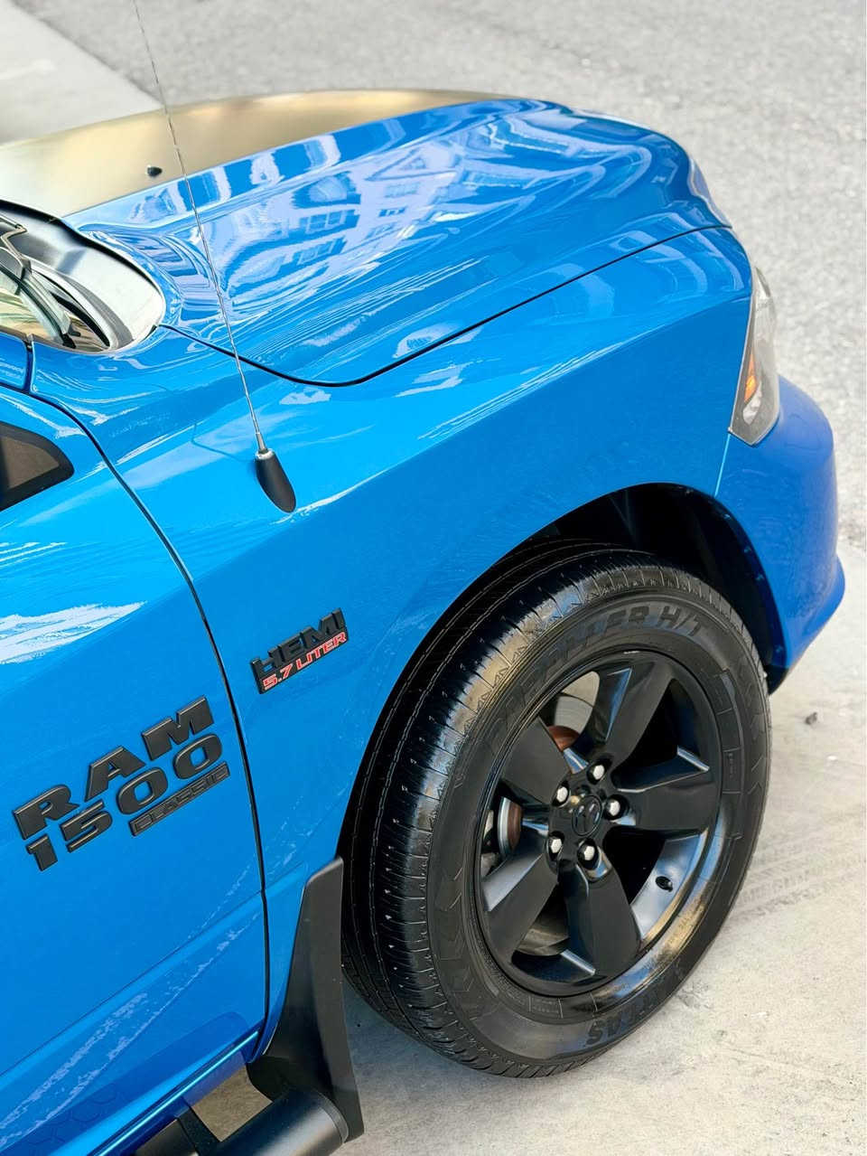 بەناوی خوای بەخشندەو میهرەبان
🌑دوج رام پيكاب مەكینە مەرغوب ٨ پستۆن ٥٧٠٠ دەرگا گەورەی بۆدی كورت مەرغوبترین حەجم
سریارەكە زۆر زۆر تازەیە لەشەریكە بە سفری چۆنە بەو شێوەیە سەیارەكە تەنها ٤٤ هەزاری حەقیقی رۆشتوە📦📦📦
🌑تەنها چامەلەغی پێشەوەی بۆیاخە بە بێ ئێرباگ بە بێ ناو گرتن واتە ئێرباگ نەتەقیوە و ٢ پارچەش گۆراوە بە بیلادی نەفسی ڕەنگ بێ بۆیاخ
🌑گێر و مەكینەی تاقم پێش و دوای هەمویمەزبت و نەكراوەتەوە
🌑سەنەوی و هەزەو فەحسی هەموی تازەیە
🌑مواسه فات:
{كاميرا-حةساس-شاشه گةوره- كوشن كارەبا - كوشنەكانی لەگەل سوكانی كارەبا-بلاجكتۆر -دەبل ئەكسل زۆر مواسەفاتیتر.....}
نرخ:٢٣٠وەرەقەو مەجال
شوێن:سلێمانی
📞📞***********

بسم الله الرحمن الرحيم  

🔴 خاص سيارة  دوج رام بيكم  محريك  مرغوب ( V8 - 5.7 ) و باب طويل بودي قصير مرغوب 🔥

رام    2023    كلاسيك   سيارة  جديدة  بل باكيت  ماشية ٤٤الف فقط📦📦  🖐️

🔴 سياره  فقط جاملغ امامي ضبغ بدون ايرباك بدون دواخل شرط  جديد جديدة   سونار موجوده🖐️

🔴 كير و محريك و صدر  كلة  مضبوطة  شرط كفالة بدون فتح

🔴 سنوى   فحص و هزة   كلة  جديدة  👍

🔴   مواصفات  
{   كاميرا - حساس - كوشنات كهربائى
 - ٤*٤  -شاشة كبير-  ستيرن هيتر و كهربائي-  ڤوليوم   - بلاجكتور - فورويل - كوشنات تدفية  }
-----------------------------------------------------

🔴  سعر       230 💵
🔴  مكان      سليمانية  🌇
🔴  رقم      *********** ☎️
----------------------------------------------------- السليمانية, العراق
