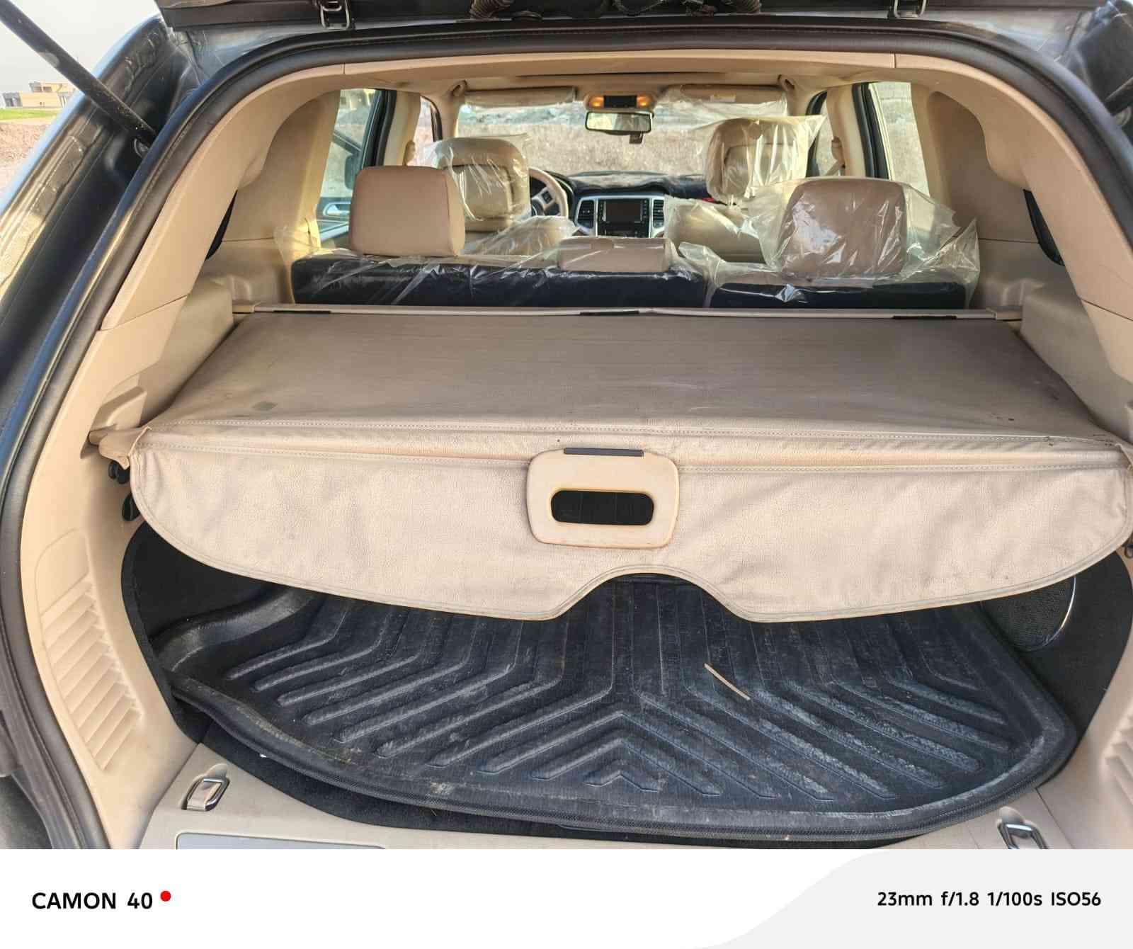 السلام عليكم ورحمة الله وبركاته 
جيب موديل 13 كلين شرط المحرك ولگير محرك 8 
وشرط التحويل وكاله السياره جاهزه من كلشي 
رقم بغداد الجديد 
السعر 165 
***********
