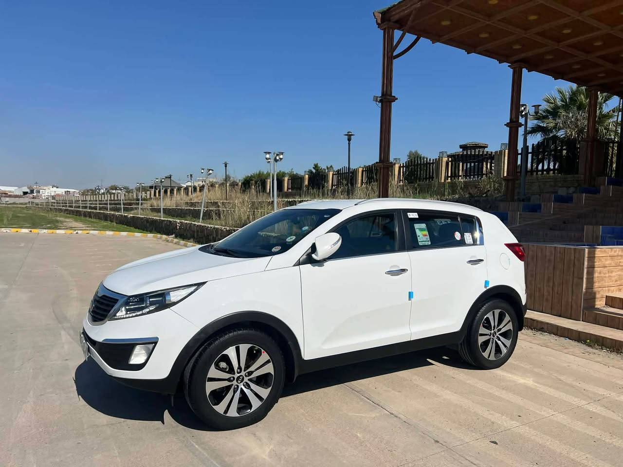 كيا سپورتاج موديل 2013
سياره جديد جديد على وضع الشركه 
خليجي صفر الشركه البخيت 
***********
قليل ماشي 133  الف شرط فحص شرط كلوب يدك من تعبر120
كفاله عامه من صبغ ضربه حالوب فتح تبديل عياره كلشي مابي عدا رصعه باب سكن
محرك مامفتوح كير مامفتوح صدر كهربائيات تخم تاير تبريد تدفئ كلها شرط
موصفات فول عدا بنراما
داخل مشمشي
كشنات جلد 
كشنات كهرئائي
مرايه اشاره+مرايه شفت
ليد لايت امامي +بلاجكتور
تبريد لمس
تحكم استيرن+بلوتوث+تثبيت سرعه+مانع تزحلق
حساس خلفي
ويل كروم حجم19العدد 5مع سپير
لايت عدسه تصعد تنزل متحرك
بصمتين شركه بلاد العدد سويج2
سنويه جديد هزه جديد فحص جديد بسمي بشرط تحويل
مكان سياره كركوك *********** كركوك, العراق
