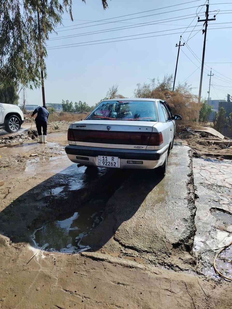 يالله سلام عليكم للبيع اسبرو سياره بلاديه كفاله كير أو مكينه واضحه بالصوره كدامك كير اوتو سياره جاهزه السعر 32 أو بيها مجال قليل مكاني الحصوه بابل اتصل ***********
