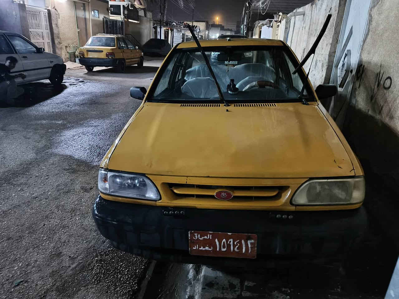 سلام عليكم سايبة للبيع ابيع كومة حديد مديل 2012  بيهة ضربة بس باب اريدهة 12 وبيهة مجال***********
