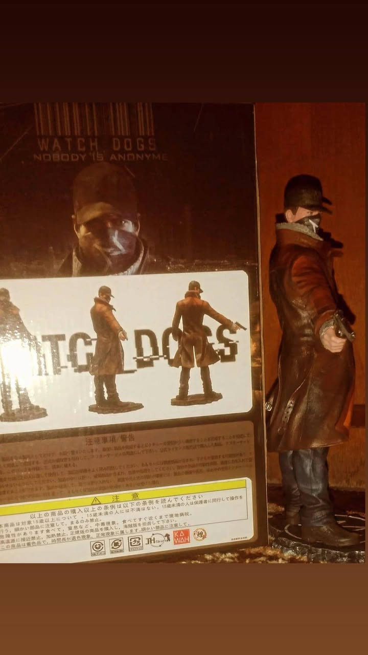 Watch dogs 
مجسم من النوادر كامل مع كارتون اصلي 
الي يريد يلحگ ترا صدگوني نادر فدمره


**إذا كنت صاحب هذا الإعلان وتريد حذفه لأي سبب، رجاءا أرسل رسالة إلى الدعم الفني**