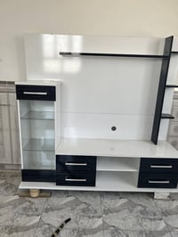 ميز • مستعجل • للبيع