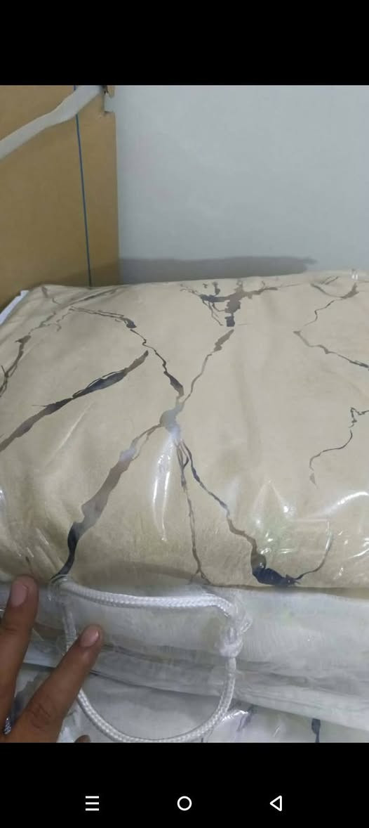 هلو بنات حبيباتي 

اني كتلكم راح تبقه الصفحه مفتوحه مالتي 

صح عفت شغل الكبه بس معفتكم ،،،

اليوم شنو جبتلكم مفروشات بأسعار جدآ جدآ مناسبه 

تخفيضات بنات تخفيضات ،،،،،،،،،،،،،،،،،،

سعر الحاف ب 12 الف  
سعر البرده ب 22 الف 
سعر لحاف نفخ نوعيه جدآ ثقيل ب 25 

الاسعار ثابته لئن عليهه تخفيض 
التوصيل داخل بسمايه ب الف@


**إذا كنت صاحب هذا الإعلان وتريد حذفه لأي سبب، رجاءا أرسل رسالة إلى الدعم الفني**