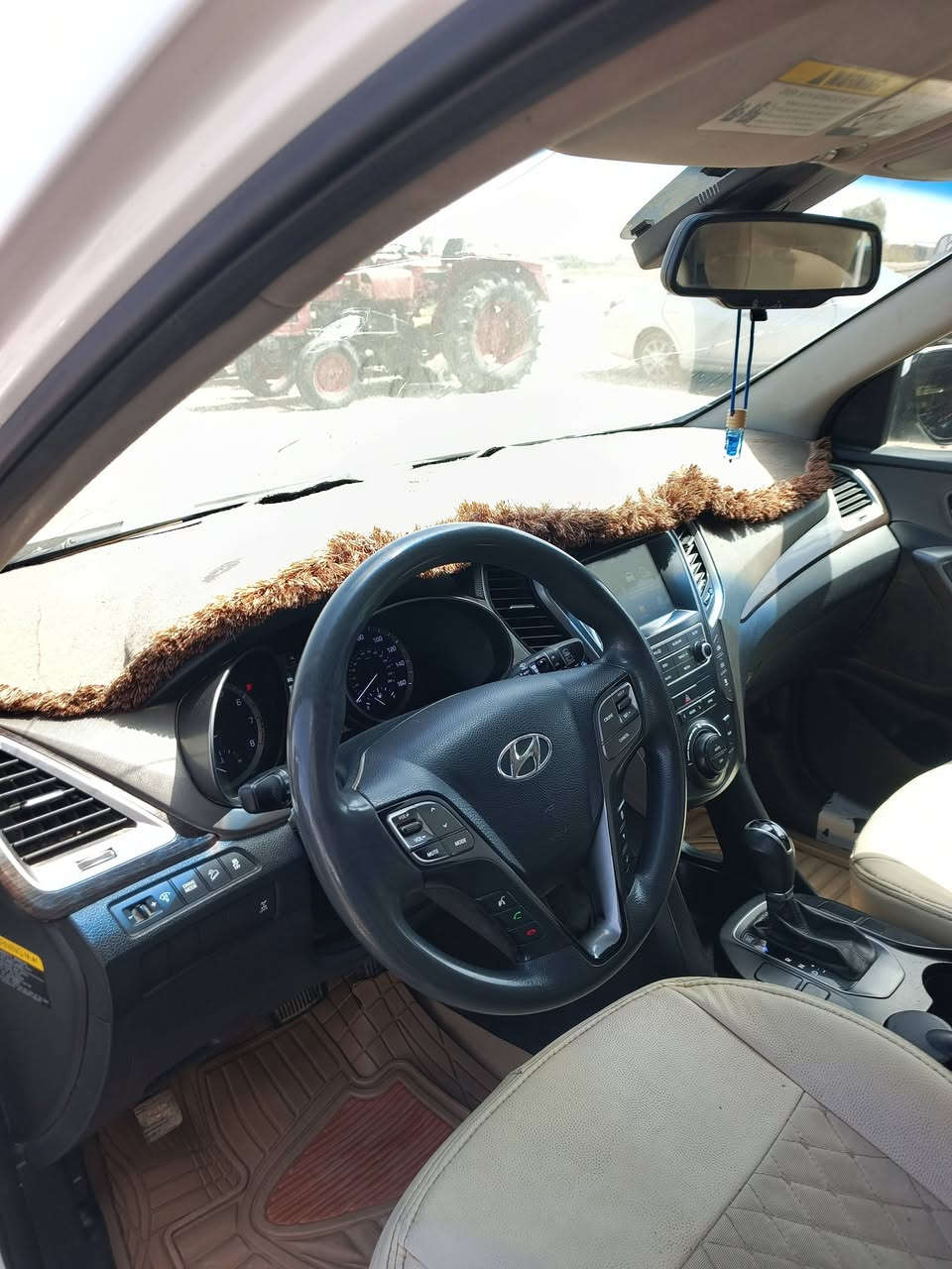 سلام عليكم سنتافي موديل 2017امريكي كراند محرك جيدي اي سته سلندر دفع رباعي سبعه راكب بيه باب مبدله وجاملغ مسبوغ السعر 150وبيه مجال العنوان ديالى بعقوبه تقاطع الغدس مكلف بل نشر التفاصيل ***********
