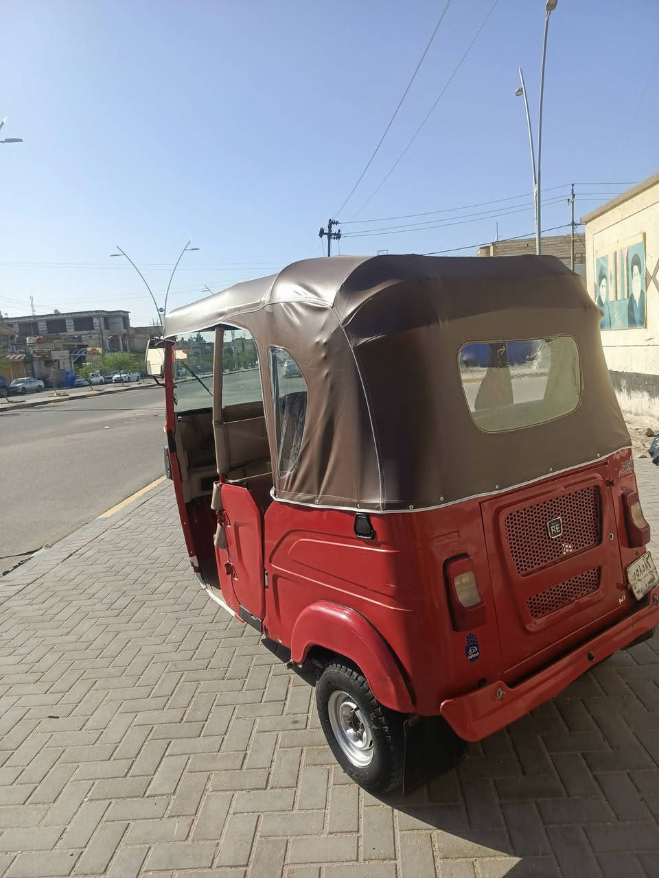 السلام عليكم تكتك ٢٢ كفاله اوراق سحب تكتك جديده ما شغل جاهزه ربع ماذب عليها 
السعر  5 وربع وبيها مجال قليل للشراي  ***********
