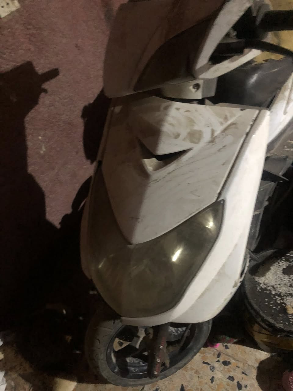 دراجة سكنس فحل نوزل دراجة ابيع كوم حديد لحد يكسر بسعرها امانت الله ورسولة متواجد علة هاذا الرقم عنوان بحي اور  الغرير ***********
