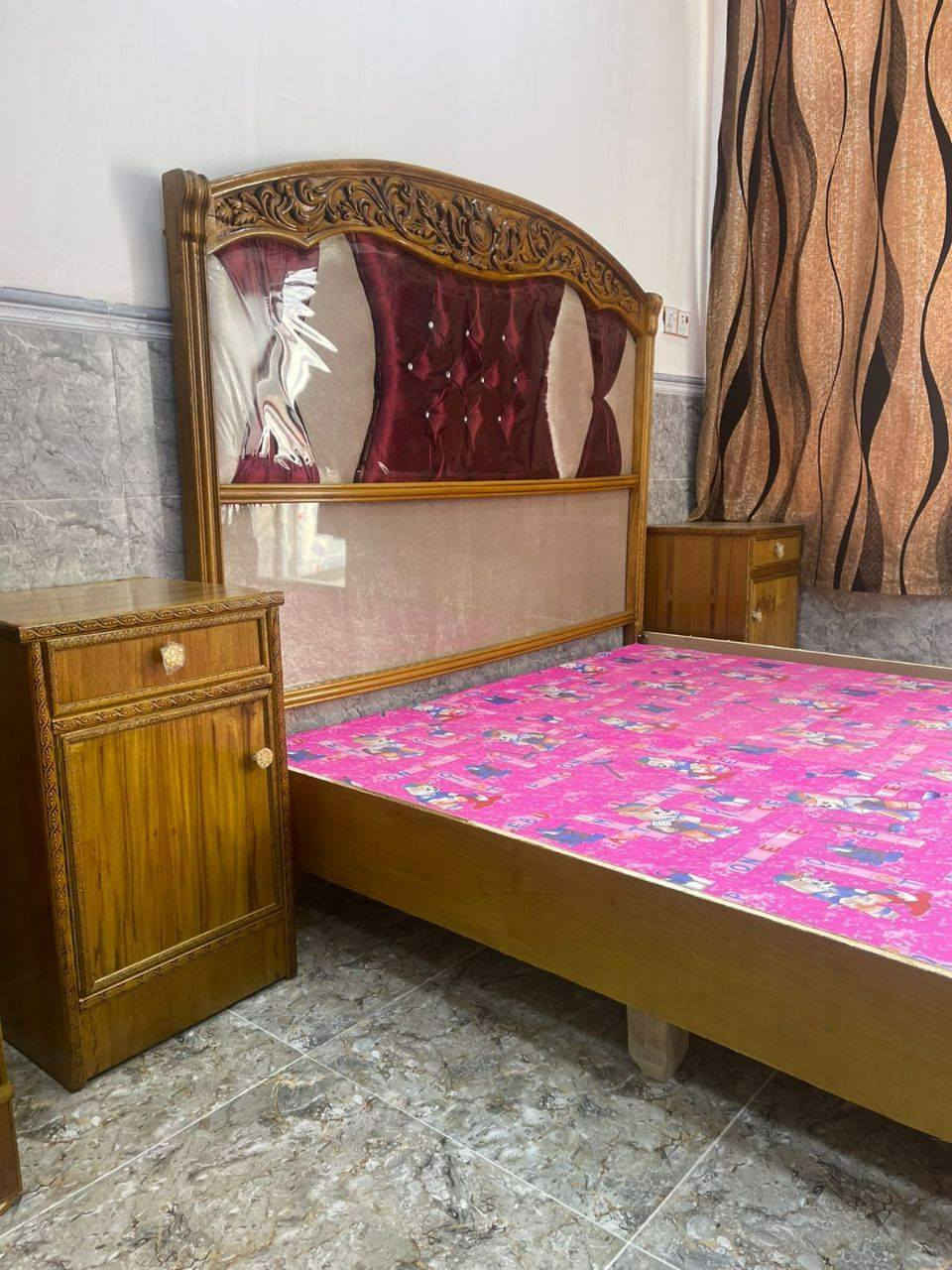 غرفه نوم ٥ باب
الخارج صاج ٤ ملم الداخل عادي ٤ ملم 
القياعده بلوك الضهر جرجوبة براغي 
التوج زان مصري 
شغل فوق الوسط
قياسات الكنتور الارتفاع ٢٣٠ سنتيم
العرض ٣ متر

جديد غير مستخدم


**إذا كنت صاحب هذا الإعلان وتريد حذفه لأي سبب، رجاءا أرسل رسالة إلى الدعم الفني**