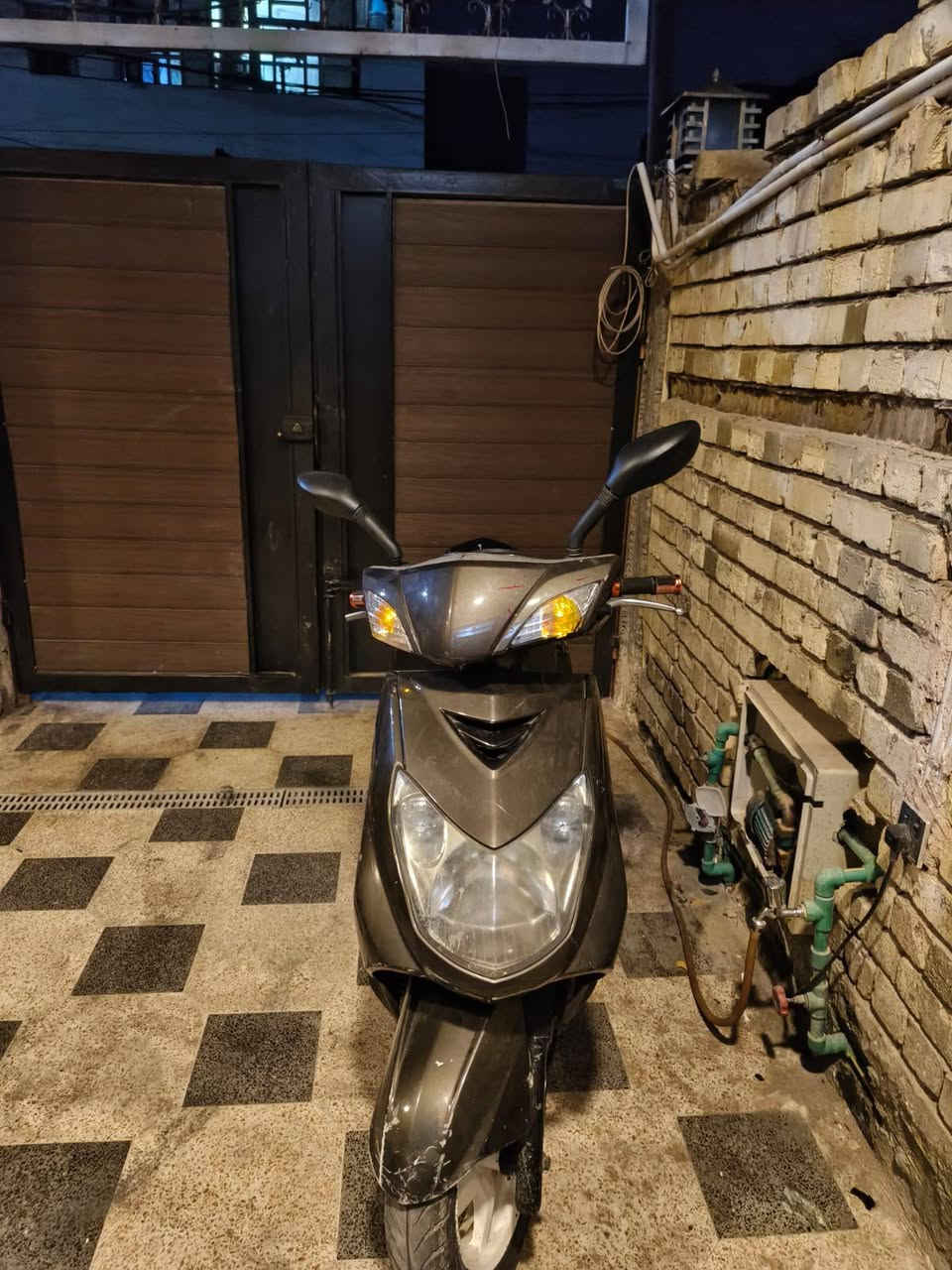 سلام عليكم إعادة النشر بسبب الوعود الكاذبه
دراجه سكنس فحل للبيع ب550 وبيهة مجال دراجه جاهزه سلف هندر لانضوح لاتبخير لاتنقيص بيه نواقص بسيطه  مكاني بغداد المحموديه اتصل واتساب فقط ***********
