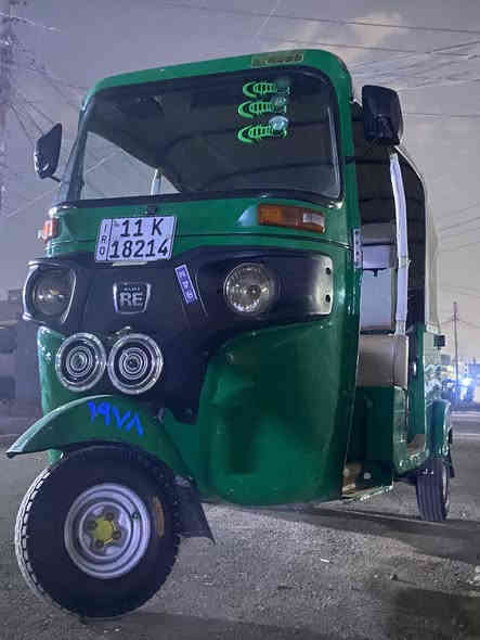 السلام عليكم تكتك موديل 20/شهر 11/ بيها صفحه ومعمرا ولغد بي ضربه خفيفه تجفيت جديد رقمي للستفسار ***********
