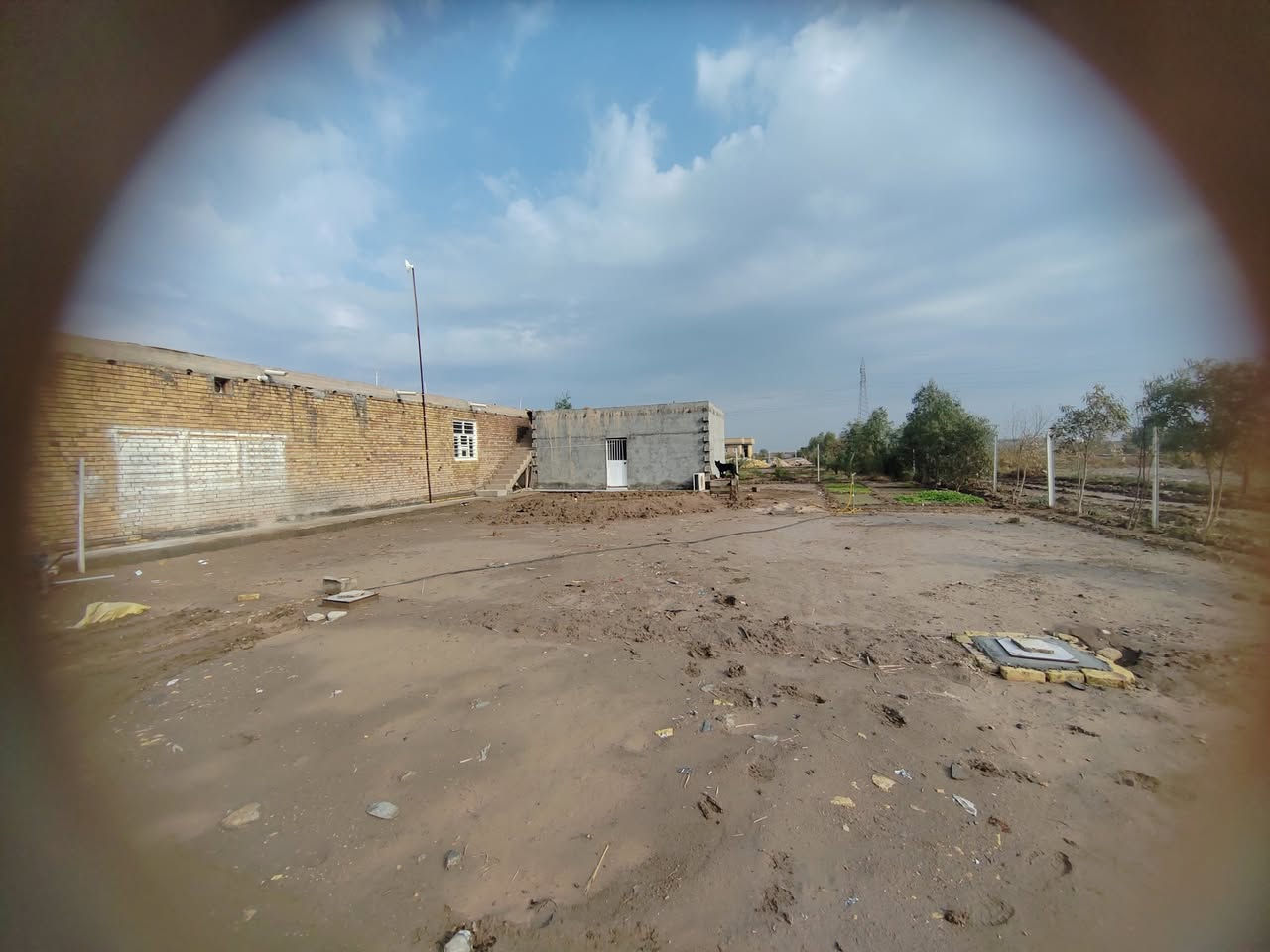 دونم زراعه.مع منزل300متر مع مشتمل.رقم الهاتف ***********
