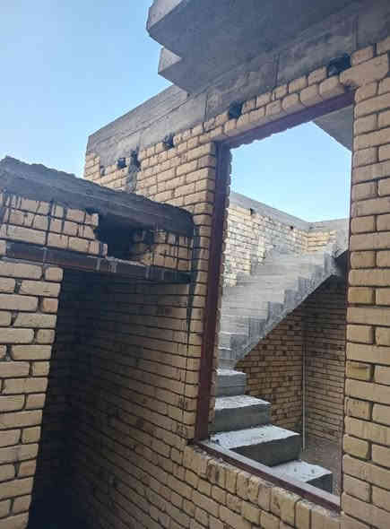 دار سكن للبيع ١٠٠م خلفي(هيكل ) طابوك كونكريت غرفه استقبال مطبخ صاله صحيات خارجيه وداخليه الفداء حي الكرامه خلف شارع ٦٠ قرب اسأله الماء سكن ماء كهرباء مجاري مولد يمها السعر ٤٢
***********
