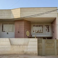 دار للبيع في بغداد منطقه حي الجوادين المساحه 200 متر للاستفسار الاتصال...