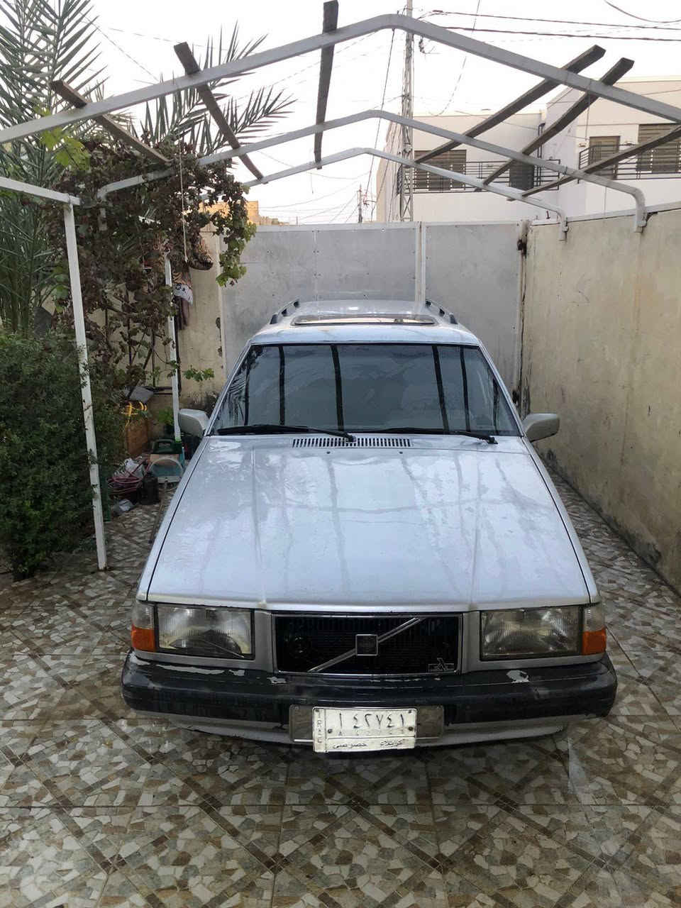 السلام عليكم للبيع VOLVOمديل 1990حجم 740رقم كربلاء السعر 55وبيه للاستفسار اكثر الرقم***********
