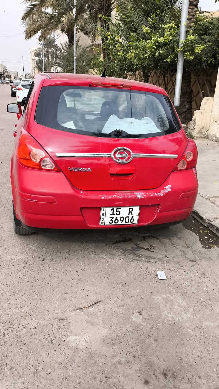 السلام عليكم
نيسان فيرسا 2010
سيارة نظيفة 
*********** واتساب 
مكان السيارة فلوجة
السعر 65 وبيها مجال بسيط
