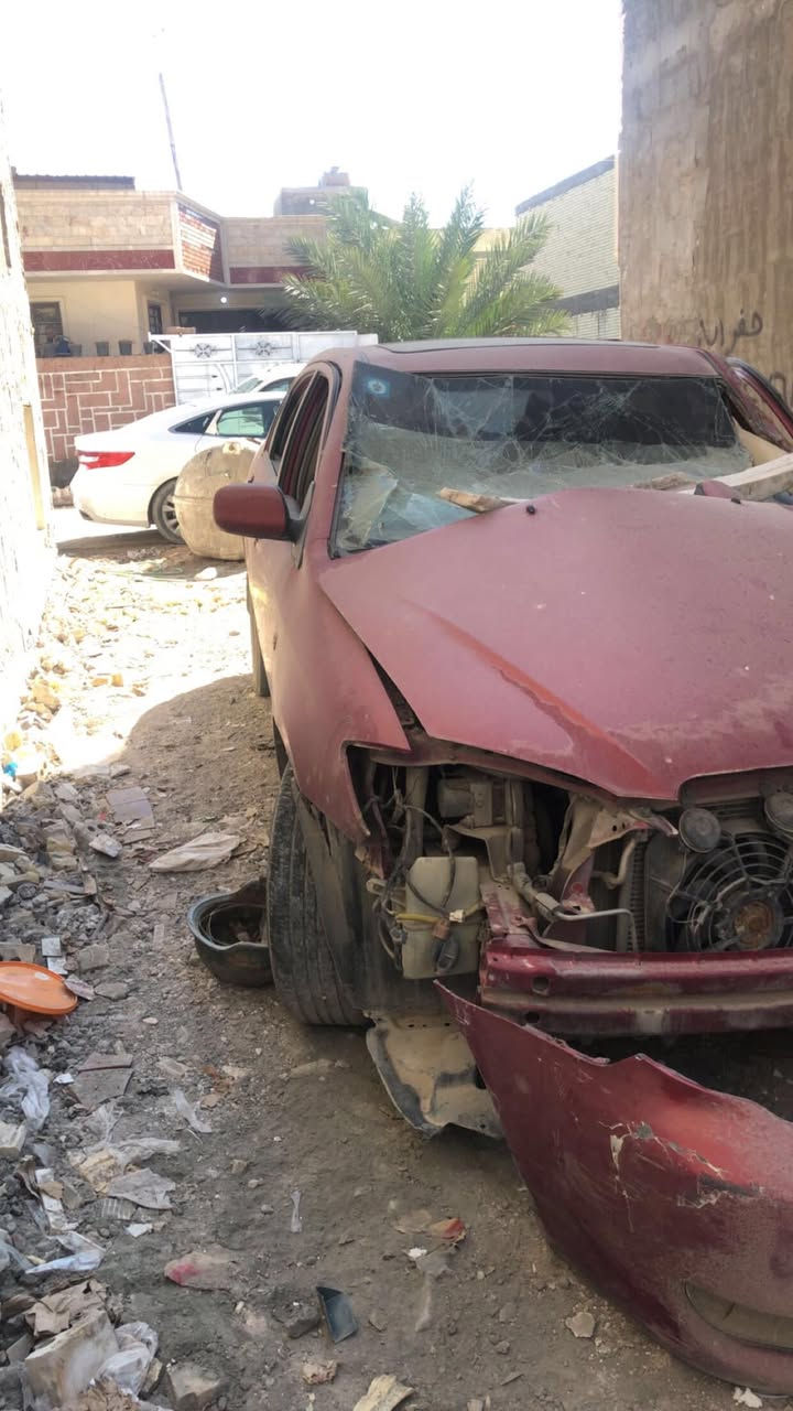 الله يجفيكم الشر و السلام عليكم بي واي دي اف ٣ موديل ٢٠١٢ رقم بغداد ب اسمي السياره على وضعه تنباع المكان بغداد السعر ٣٢ وبي مجال 
***********
