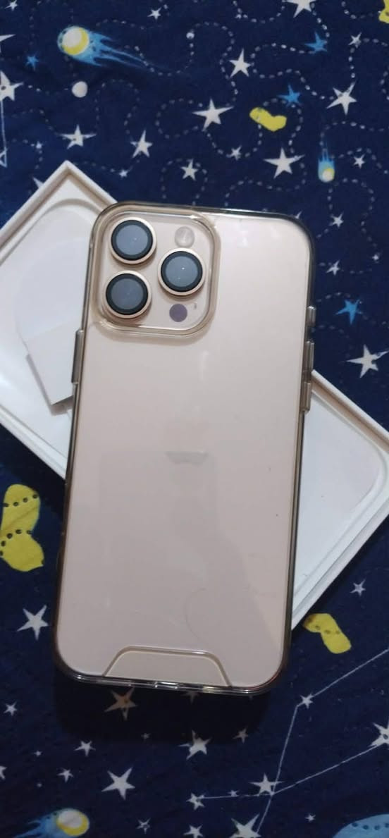 السلام عليكم جهاز أيفون ١٦ برو ماكس الشرق الأوسط بطاريته 100٪ تقيمه 100٪ الجهاز مامستخدم أخو الجديد مشحون ٤٦ مره
اليحب يتصل ع ***********
