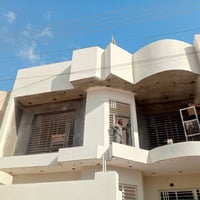 خلفه لبخ ونثر وابياص وتكنيد مساطر شغل كدام العين متفرغ حاليا والتوفيق ...