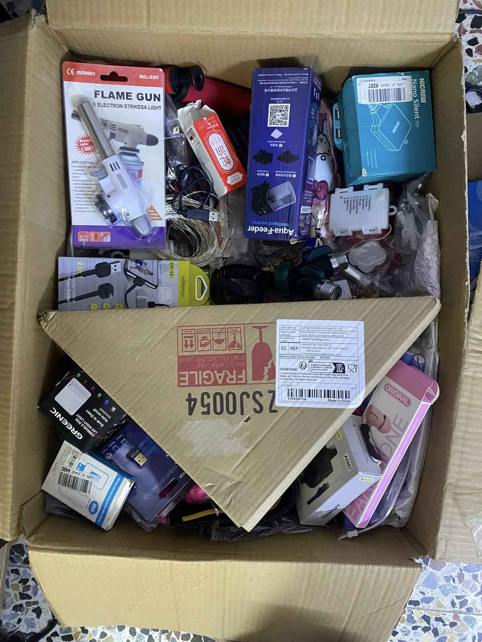 كارتون ملابس والكتروني  يعد ٦٠ قطعه  كارتونه متروسه ججم كبير  ٦٠ الف مع التوصيل يعني تبيع بالفين قطعه تربح فوك فلوسك ٦٠ الف 🥵


**إذا كنت صاحب هذا الإعلان وتريد حذفه لأي سبب، رجاءا أرسل رسالة إلى الدعم الفني**