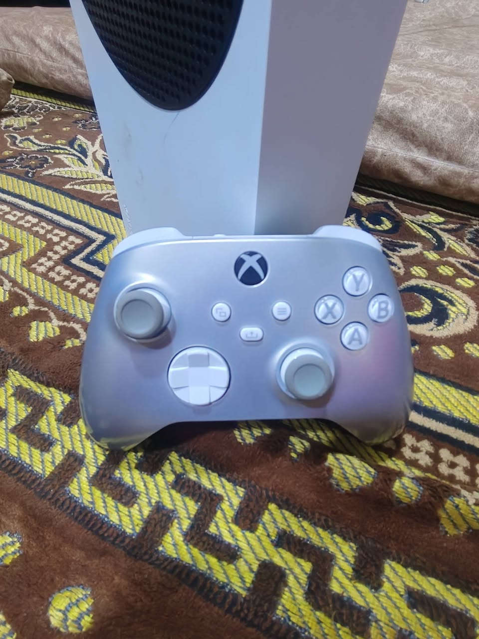 سلام عليكم سيريس اس
كامل ملحقات ، يدتين ، HDMI
حساب بي GTA وكيم بأس بي فوك ال10 أيام
التخزين محمل بي Fc25 ، وفورزا 5، وGTA
السعر 400 وبي مجال بسيط ، رقم ***********
مكاني ديالى
