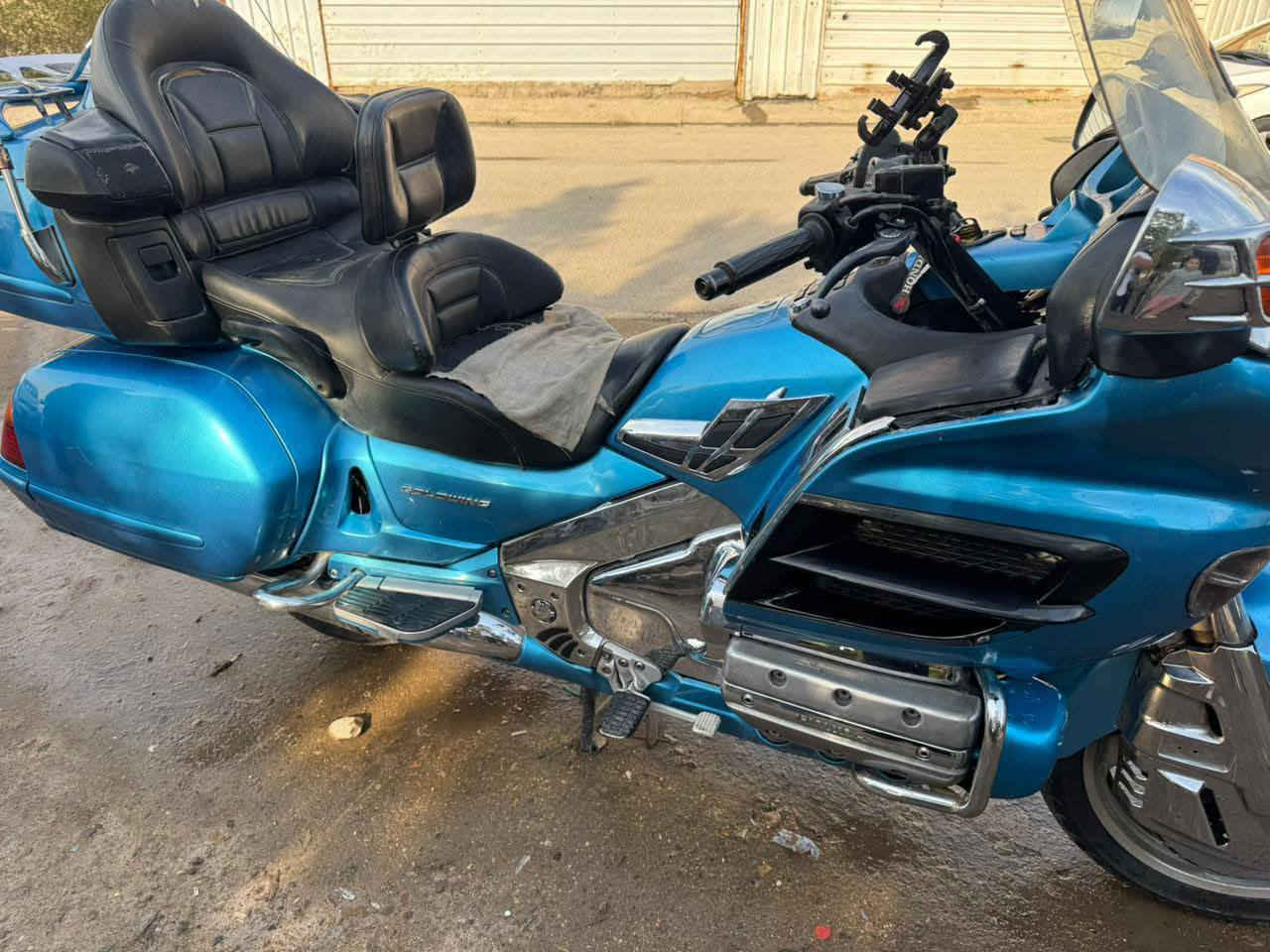 سلام عليكم أعيد النشر بسبب الوعود الكاذبه كولد ونك موديل ٢٠٠٤ مكفولة كفالة عامة  بك جكات سماعات كلة شغال بس صبغ عام رقم و سنوية إنكليزي تحويل ثاني يوم هزة جديدة جاهزة و مكفولة السعر ٦٠ وبيها مجال وترهم مراوس حسب القناعه‏ ‪***********‬‏
