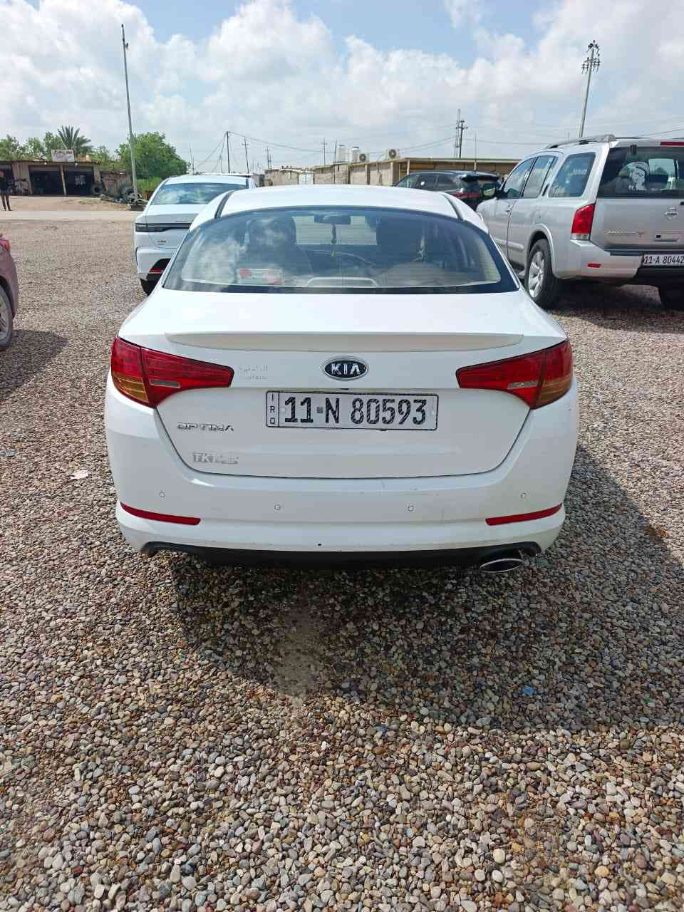 سيارة نظيفة وجاهزة للاستخدام اليومي
الموديل: كيا اوبتيما
اللون: أبيض
الحالة: جيدة جداً ماعدا رصعه  خفيفه بلجاملغ الأمامي 👍
المحرك: مكفول كفاله عامه 
المكيف: شغال تبريد فول  ❄️
الكير: أوتوماتيك
الأوراق: كاملة وجاهزة مداور ثاني يوم رقمها بغداد مشروع وطني 

📍 المكان: كوت الاحرار 
💰 السعر: [130] وبيها مجال

للتواصل والاستفسار على الخاص أو واتساب  
رقمي ***********
