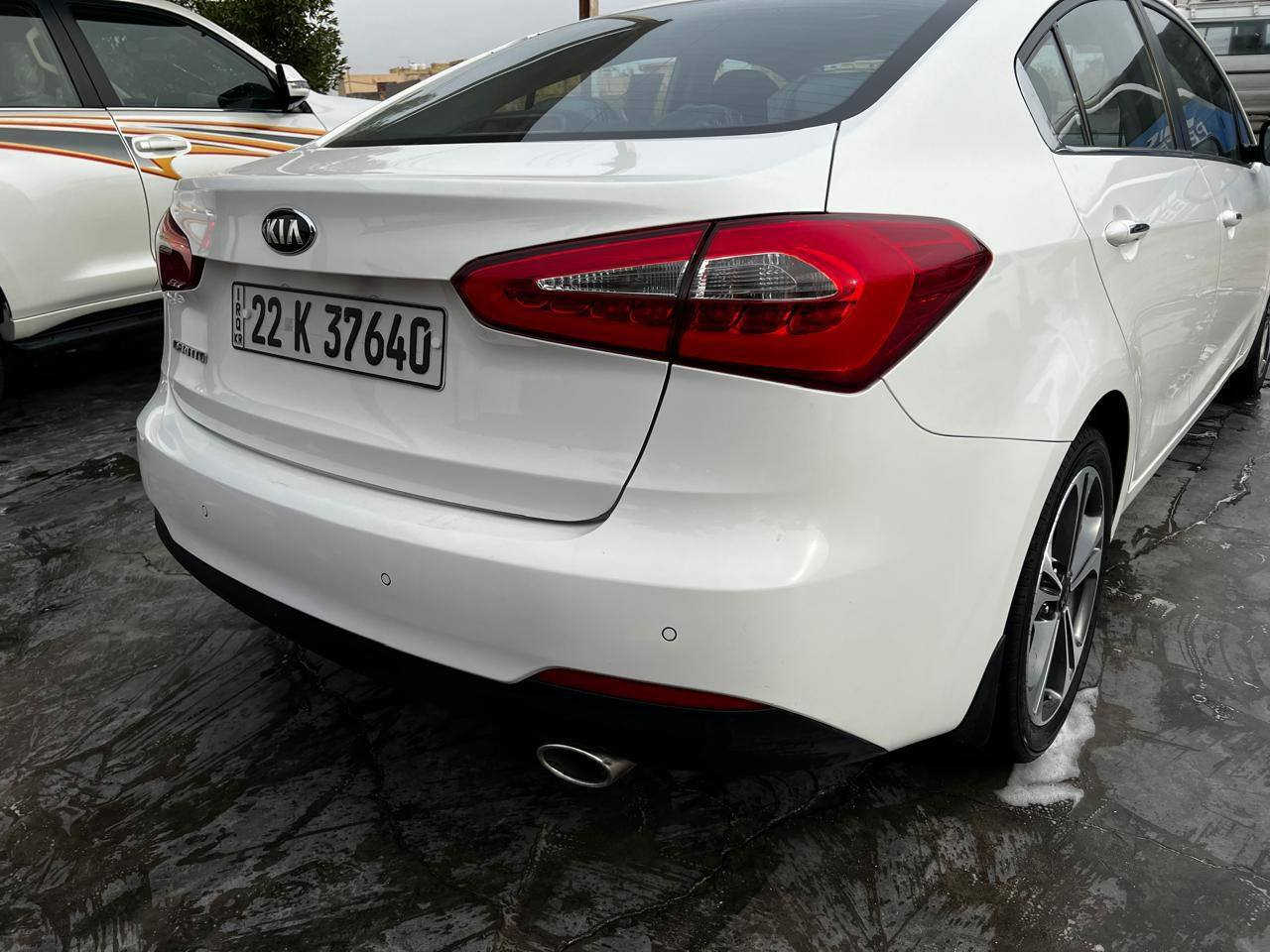 السلام عليكم من رخصه الادمن كيا سيراتو موديل ٢٠١٦ رقم اربيل كفاله عامة ماشيه ٥٠ الف مكاني بغداد حي الجهاد المكاسب السعر ١٤٥ وبيها مجال 
رقم الهاتف ***********
