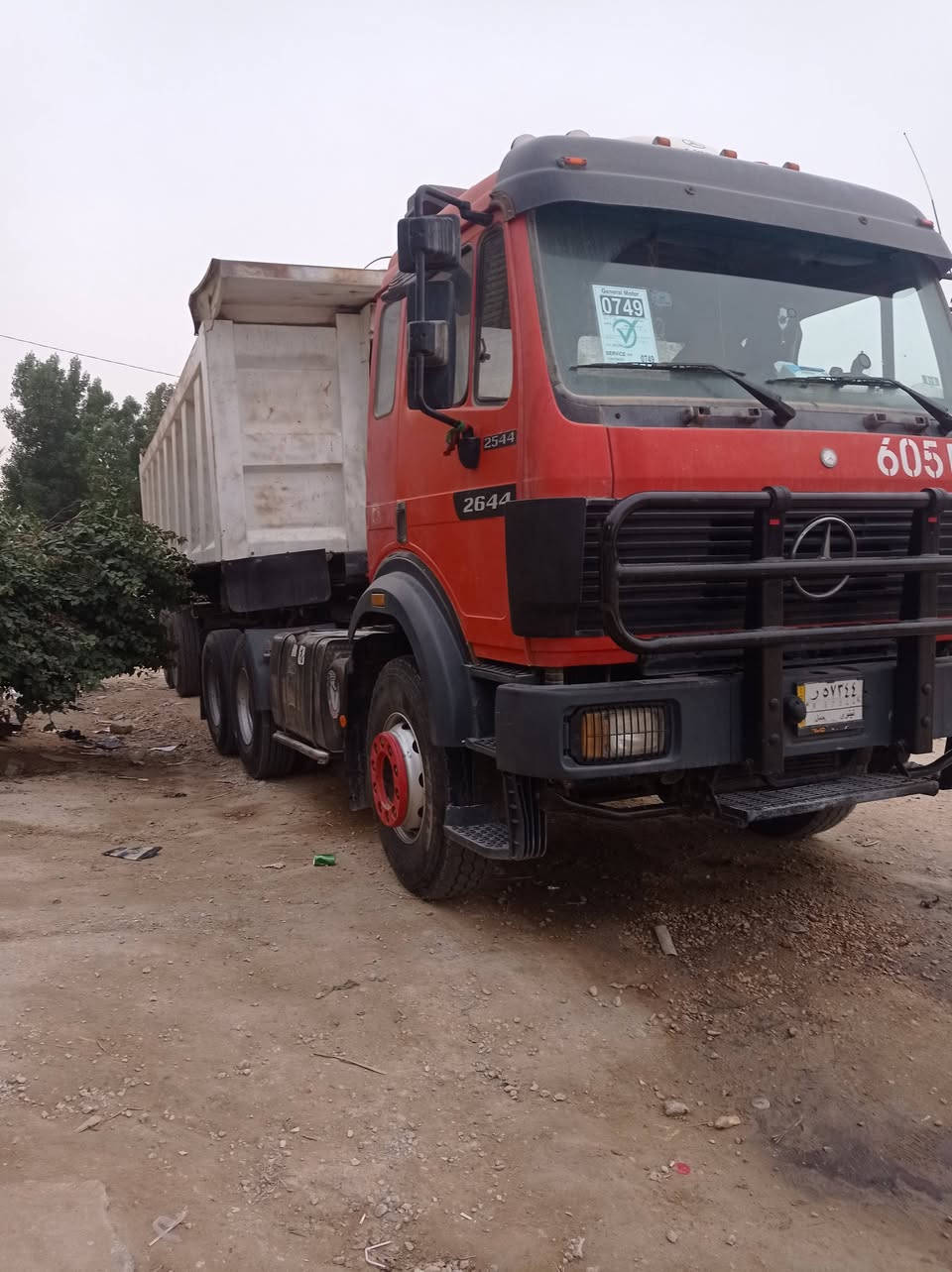 سياره للبيع رقم الهاتف /***********
