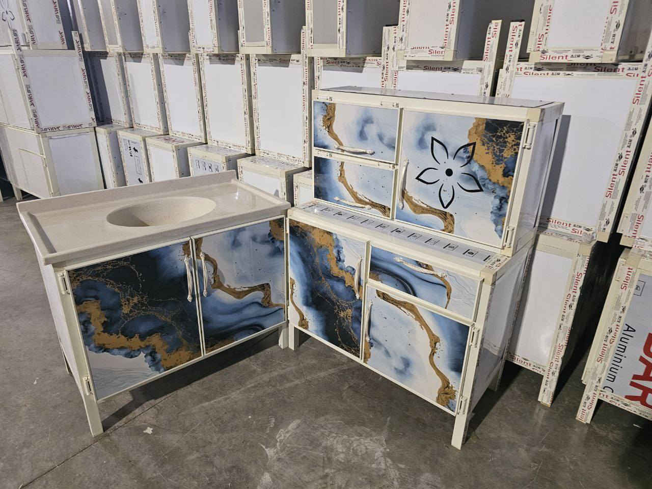 ما عليك بس  احجز والطلب يوصل لباب بيتك 🤗🌹🤗..
كاونتر ارضي وملحق متر    مع  سنك متر  مرمر
💥 (المنيوم سوكي)💥

كاونتر متر وملحق مع سنك متر 
♥️♥️السعر  185 / الف♥️♥️

التوصيل 🚚🚚
التوصيل 🚚🚚
بغداد داخل  مجاني

15 /اطراف  بغداد 

15//رمادي +فلوجه + كربلاء +بابل

25// مركز واسط  
50//أطراف واسط
25 /الديوانيه +النجف
35//ديالى
35/ السماوه+  الناصريه+  العماره + البصره


**إذا كنت صاحب هذا الإعلان وتريد حذفه لأي سبب، رجاءا أرسل رسالة إلى الدعم الفني**