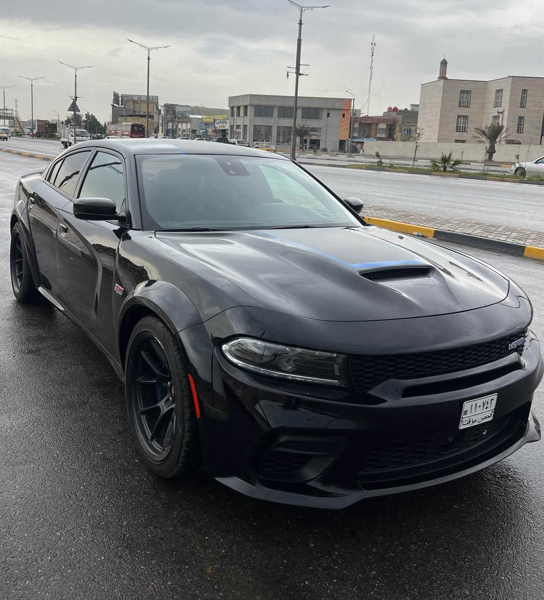 السلام عليكم  ‏مدير 2023

سكات باك وايد بدي موبر النسخة 90من اصل 230 قطعة حول العالم  اللون الاسود  

مرقم وكامل البصره  

محرك 6400 ماشية 16الف km السيارة فول مواصفات كشنات جلد وكنتارة كهربائية تدفئه وتبريد ستيرن تدفئه شفتات ستيرن ستيرن كهربائية خزن ممري نقطة عمياء رادار امامي سماعات هارمن 

دخول السيارة تقرير وبيه بارد قطعتين قمارة وجمالغ فقط والبقي السيارة مكفوله من كلشي 

رقم الشاصي.  2C3CDXGJOPH678458

السعر / 300$ ثلاث شدات 

العنوان /البصره ابو صخير سكن المطار

الرقم /*********** البصرة, العراق
