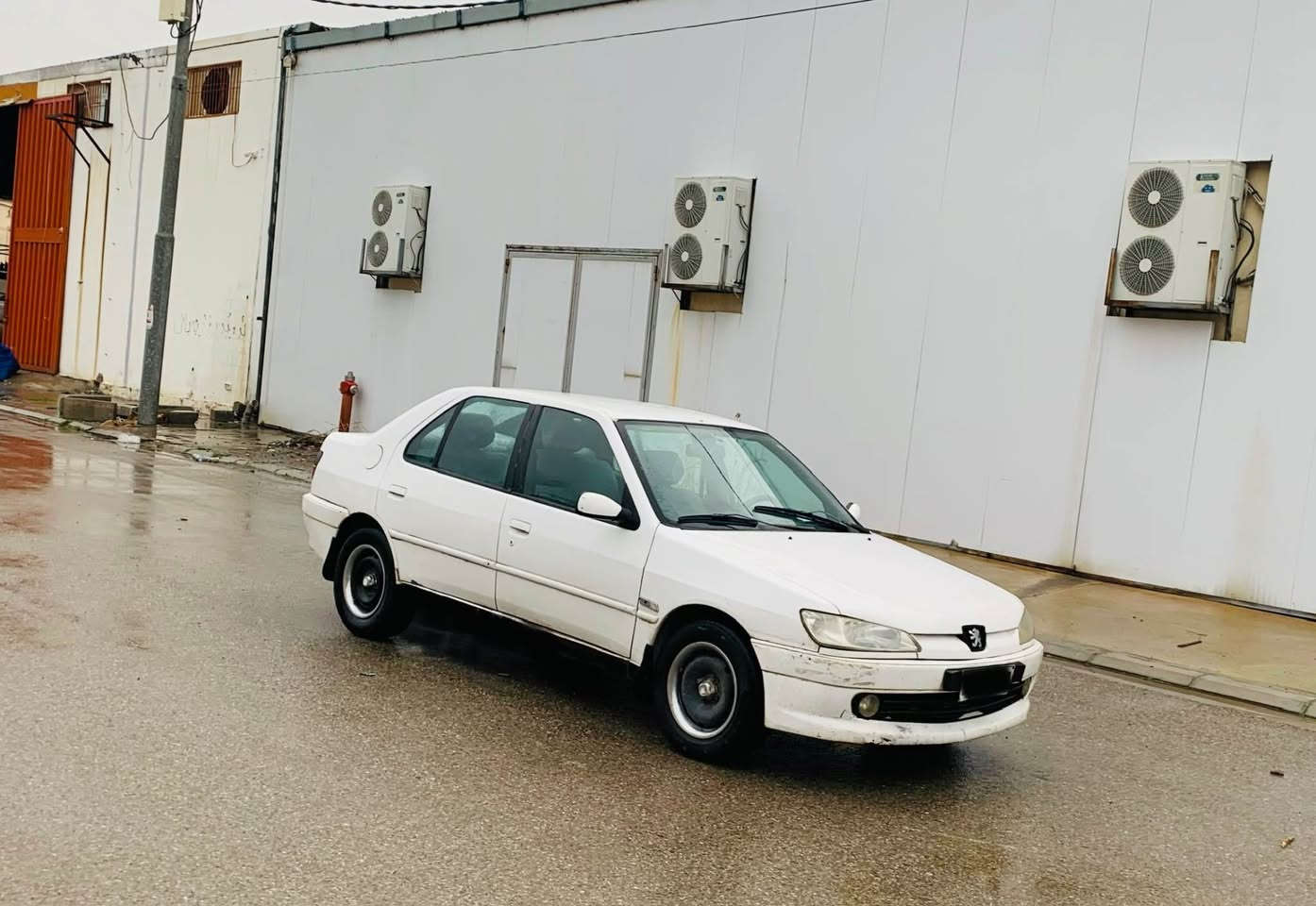 *********** موديل 2001 ئارم بلاستيك سليماني بةشةرتي ئارم ئةوةليات براوة نةبيت كيرو مكينة بةشةرت بيشو دواي توندو تولة كارةباي هةمو ئيش ئةكات تايةي تازةية دةعمو ليدراوي هيج نية جام كارةبا قفل مركزي سيارةيةكي زور ريكو بيكة سعر ٢٦ معاملة لة سليمانيم *********** السليمانية, العراق
