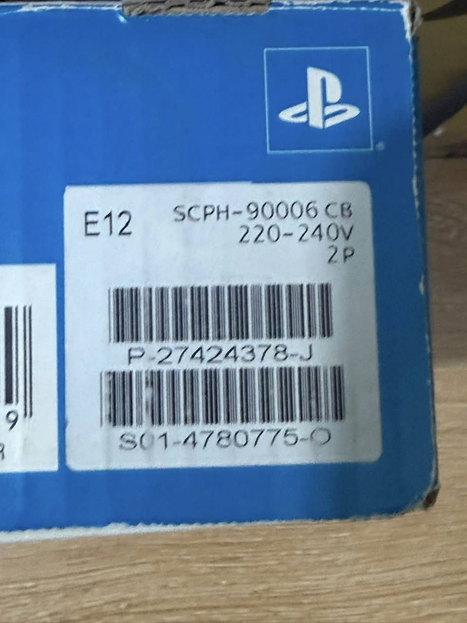 سلام عليكم متوفر play station 2 silm
جهاز شبه جديد 
كارتون مطابق 
ريجن ياباني 
 نضافة الجهاز 100%
ملحقات اصلية( جوستك-كيبل بور-فيشهav)
السعر :165مع التوصيل قفل


**إذا كنت صاحب هذا الإعلان وتريد حذفه لأي سبب، رجاءا أرسل رسالة إلى الدعم الفني**