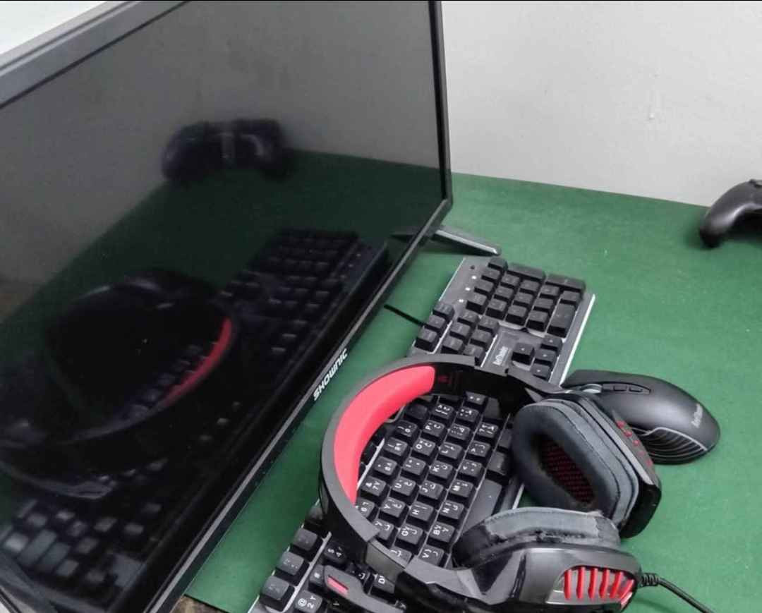 المواصفات :
معالج i7 6700t 
كارت الشاشة Rx 560xt 8g 
رامات 8×2 ddr4 
بورد HP 
بور سبلاي كولر ماستر 500 واط 
التخزين ssd 120 g للنظام و hdd 320g للألعاب  
وندوز مفعل 
الملحقات شاشة 60 Hz + سماعات RGB + ماوس وكيبورد RGB وايرلس 
مكاني بغداد الشعب
السعر 375 الف وبيهة مجال للشراي
رقم الهاتف: *********** بغداد, العراق
