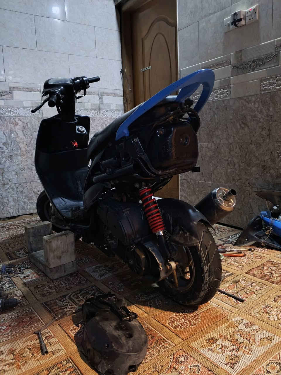 دراجه للبيع مراوس حسب القناعه ب450
كامله او انه محربها نعومه او بس بيها كطعه بل كابريته
 كرهبائيات كامله
 كفرات موجوده 
سواد موجود 
بيها تزويد 
صدر امامي 
قبق عنبار ncy 
صالنصه جديده توي شادها cs
 ويل مشيف
 كلج خلفي fcs كلج امامي جديد
تيرات جدد +غراضها كامله 
بيها وصل من الزيتوت موجود خاص او واتساب***********
