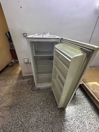 ثلاجة ايديال • شغالة • ضباط وزيرية