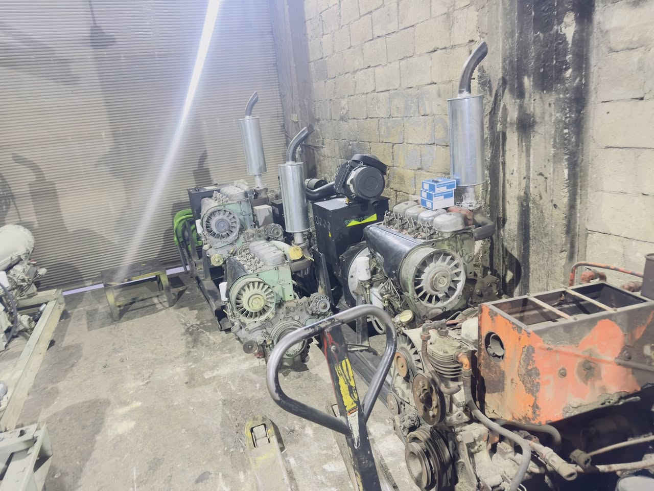 ⚡🔧 توفر محركات ومولدات ديزل 🔧⚡

متوفر لدينا:
✅ محركات دوتس – بيركنز – فولفو – سكانيا
✅ مختلف الأحجام والقدرات
✅ فحص كامل وجاهزة للتشغيل

كما يتوفر لدينا:
🔩 قطع تبديل لجميع أنواع المولدات والمحركات.

📩 للاستفسار والتواصل على الخاص.

#دوتس
#بيركنز
#فولفو
#سكانيا
#محركات_ديزل
#مولدات_كهرباء
#سوريا
#العراق
#ليبيا
#مصر


**إذا كنت صاحب هذا الإعلان وتريد حذفه لأي سبب، رجاءا أرسل رسالة إلى الدعم الفني**