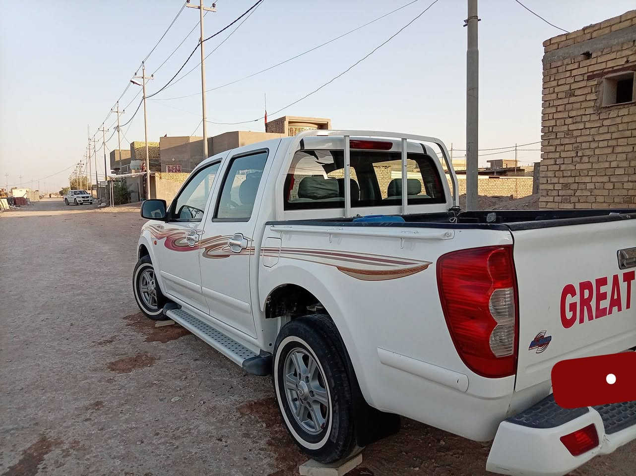 للبيع 2018 مستعجل كلش وسعر بلاش
سيارة حلوة وجديده كلش جديده مالت جنايه
ماشيه 144 رقم دولي قادسية سنويه لنهاية ال30 مصفرة جاهزه على اخر حباية ***********
