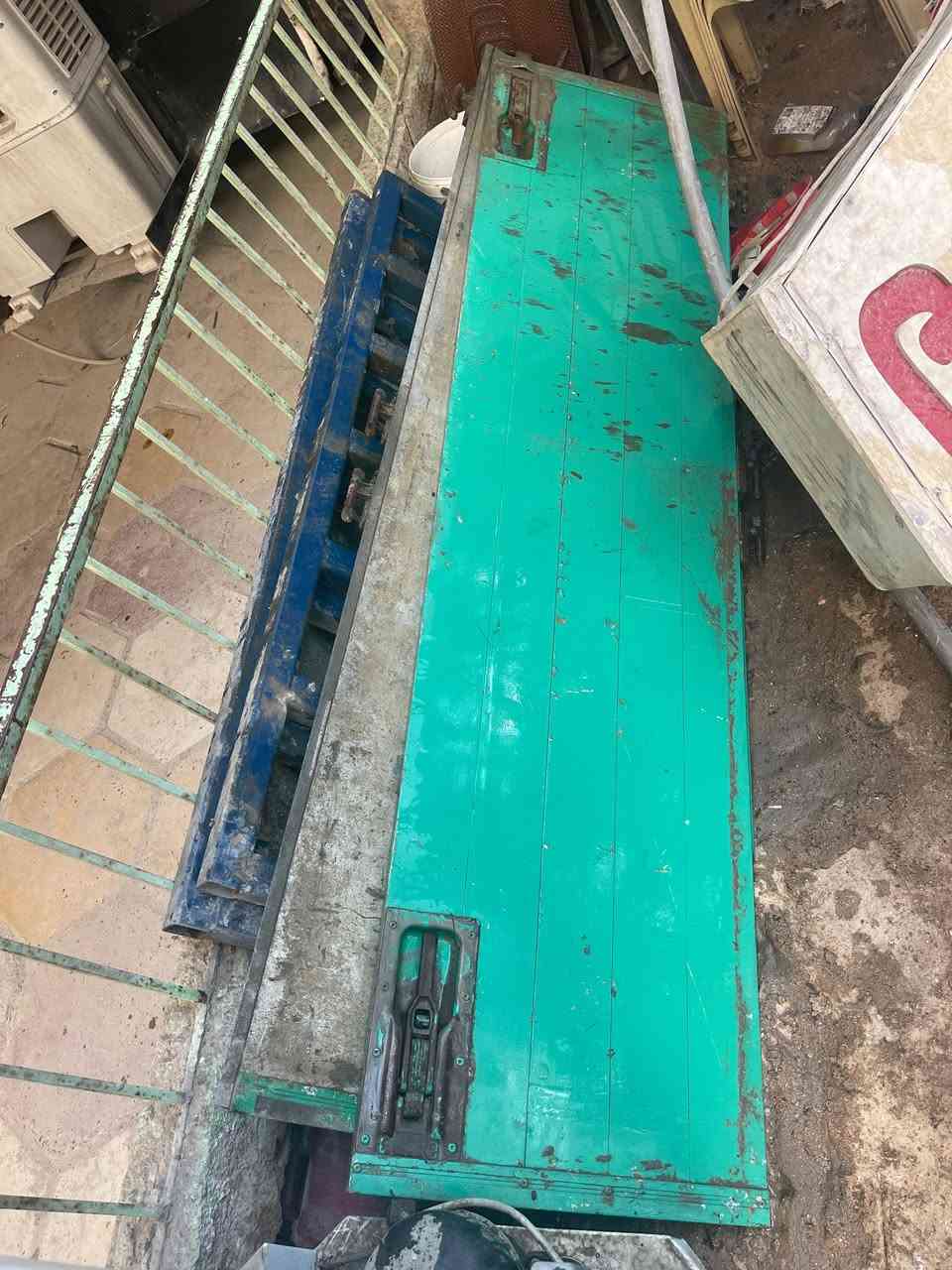 سناسل طول كل وحده 6 متر
بيبان 2
***********
