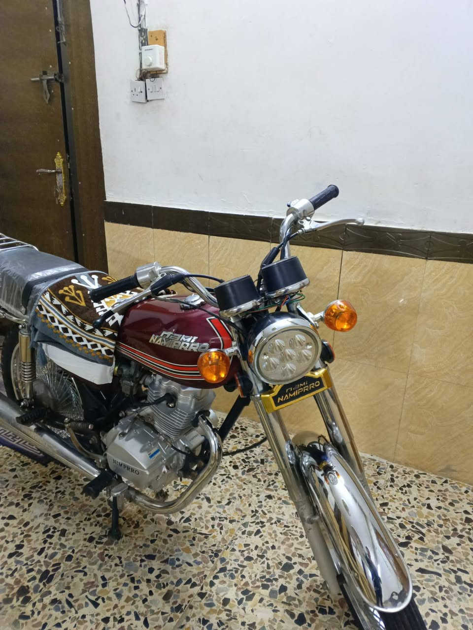 نامه برو غطاس
مديل 23 اصلي 
كله شغاله اوراق أصولي 
وكيله ابن عنجور 
كهربائي شغاله 
مكان نجف السعر 
900 وبيه مجال 
*********** واتساب
